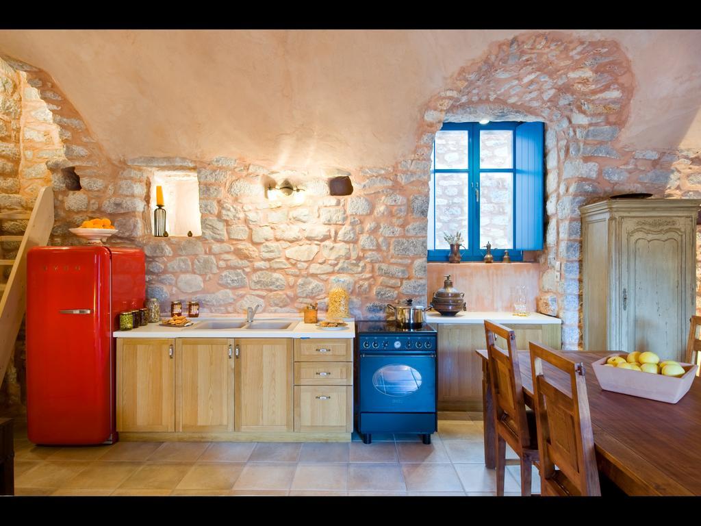 Aparthotel Arapakis Historic Castle Pírgos Dhiroú Pokoj fotografie