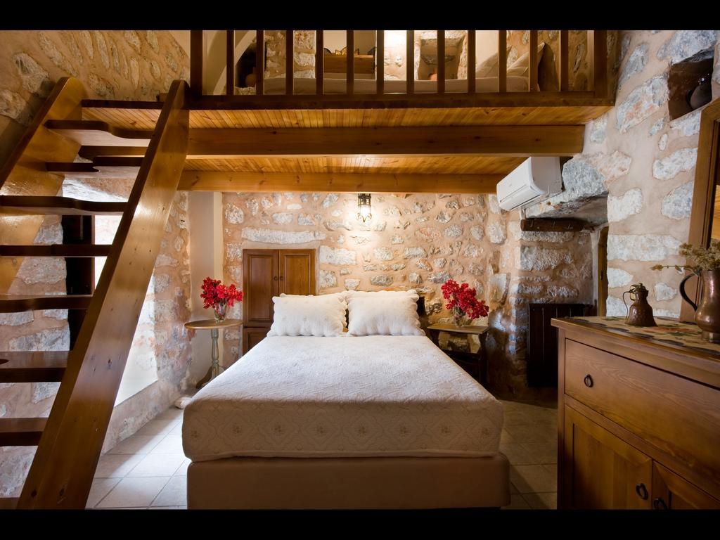 Aparthotel Arapakis Historic Castle Pírgos Dhiroú Pokoj fotografie
