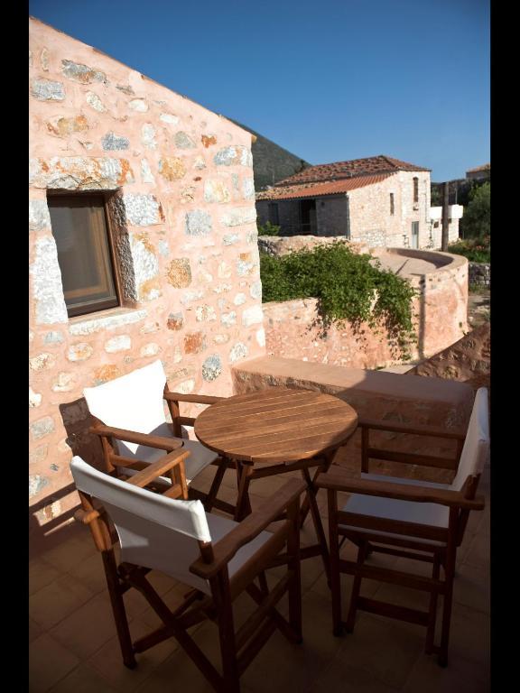Aparthotel Arapakis Historic Castle Pírgos Dhiroú Pokoj fotografie