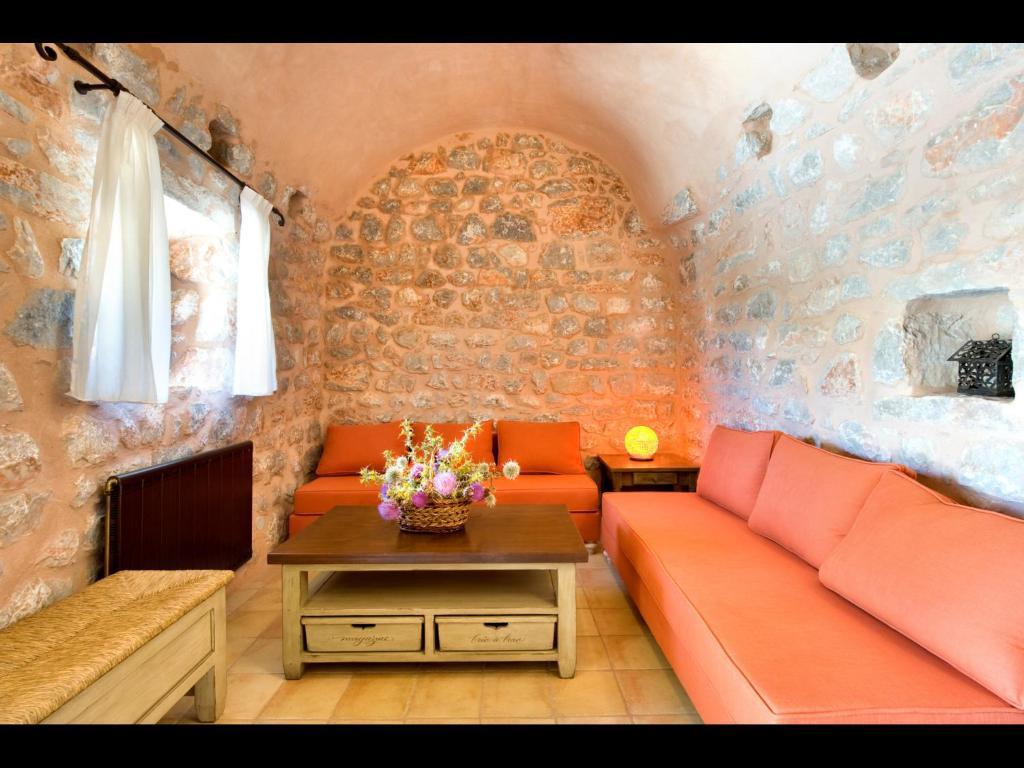 Aparthotel Arapakis Historic Castle Pírgos Dhiroú Exteriér fotografie